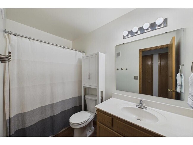 Building Photo - 8434 Kimball Dr