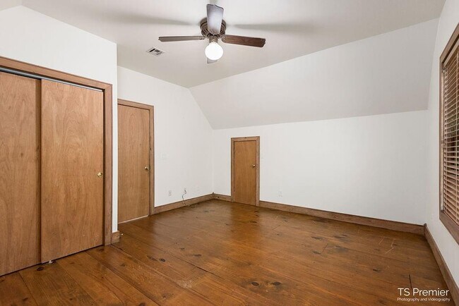 Building Photo - 50 Garvin Dr