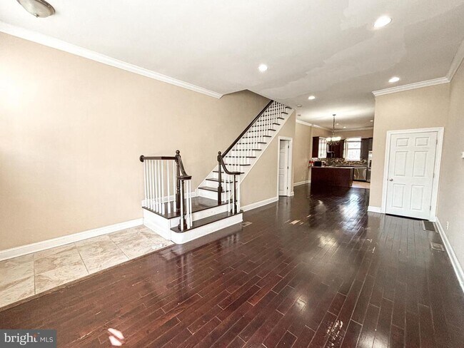 Building Photo - 1419 Morris St