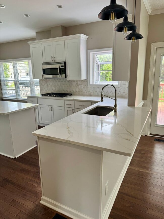 Building Photo - 2657 Christopher Farms Dr