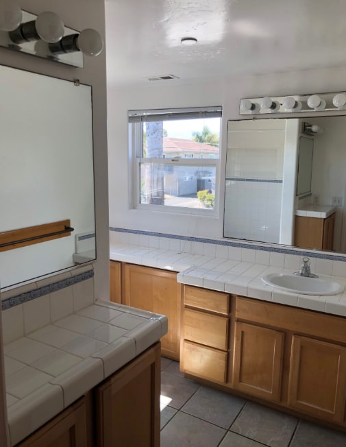 Building Photo - 6579 Del Playa Dr