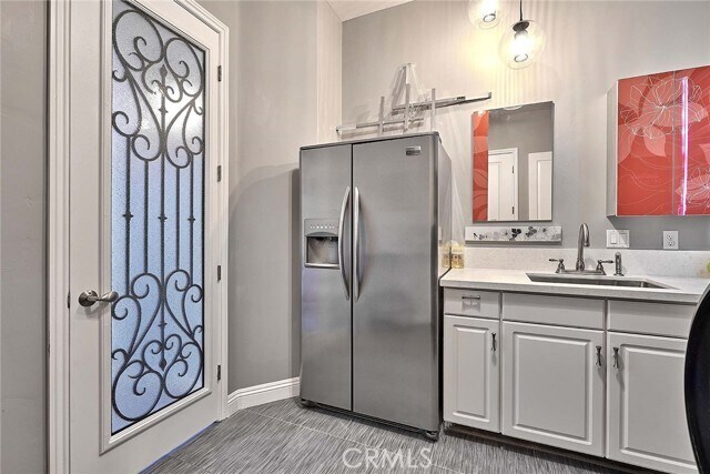 Building Photo - 30480 Sparkle Dr