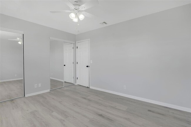 Building Photo - 9968 NW 57th Manor
