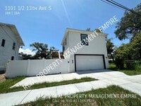 Building Photo - 1101 1/2 13th Ave S-