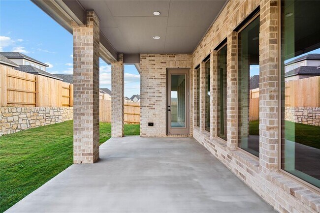 Building Photo - 639 Bay Breeze Dr