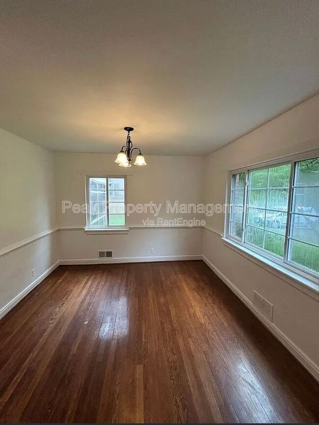 Building Photo - 7501 Tanglewood Rd