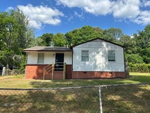 Building Photo - 4496 Range Line Rd