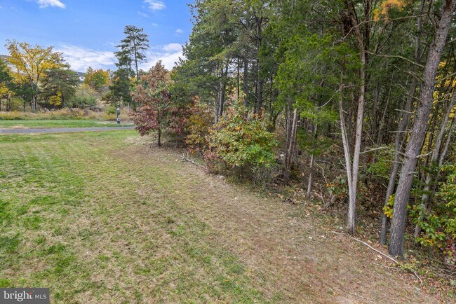 Building Photo - 22855 Oakgrove Rd