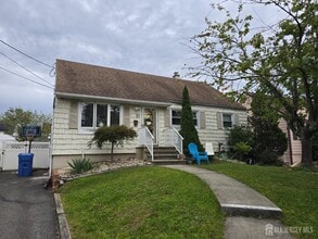 Building Photo - 27 Melvin Ave