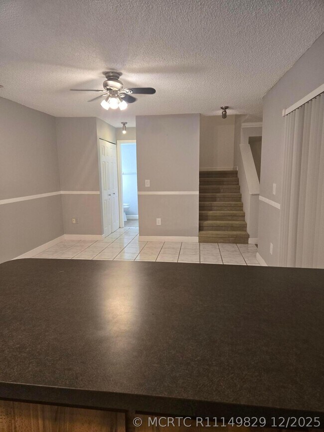 Building Photo - 4844 Alder Dr