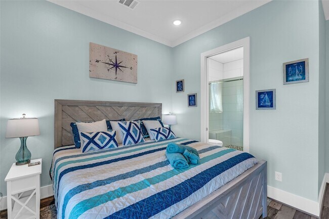 Building Photo - 312 Seagrass