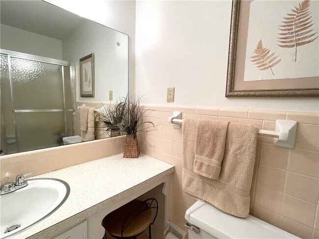 Building Photo - 4457 Frontier Way NE