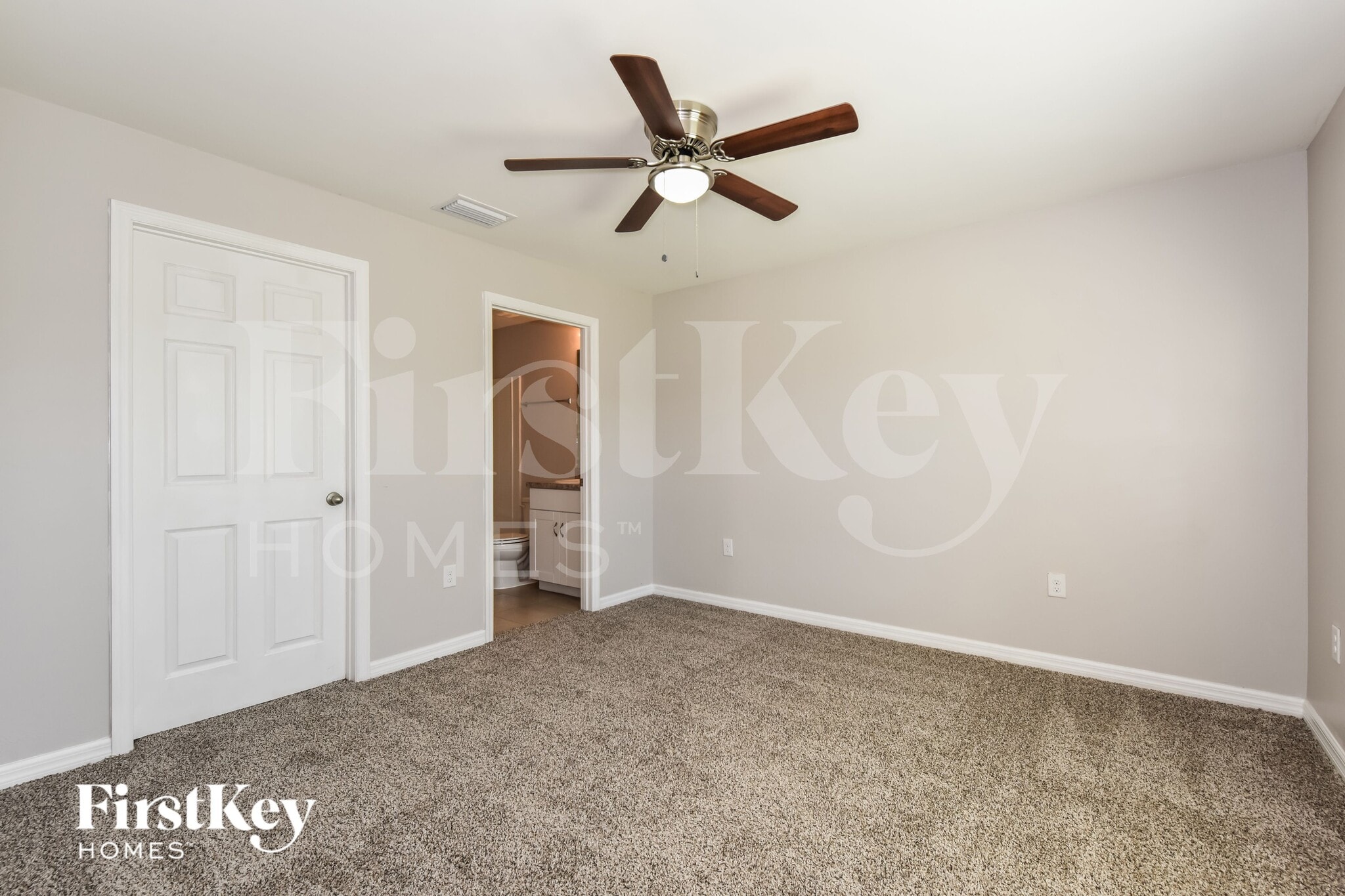 Building Photo - 1195 Desmond St