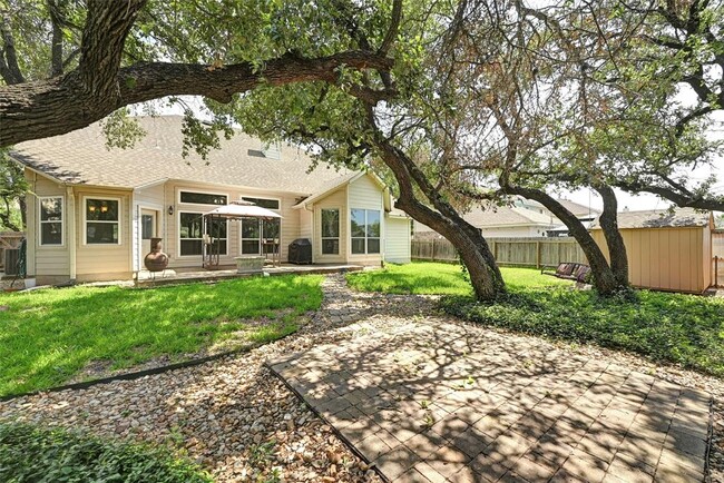 Building Photo - 1230 Heppner Dr