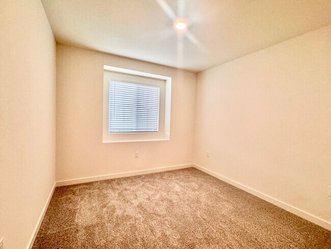 Building Photo - BRAND NEW 4 BEDROOM, 2.5 BATHS, 2 CAR GARA...