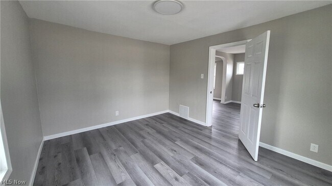 Building Photo - 3278 W 117th St