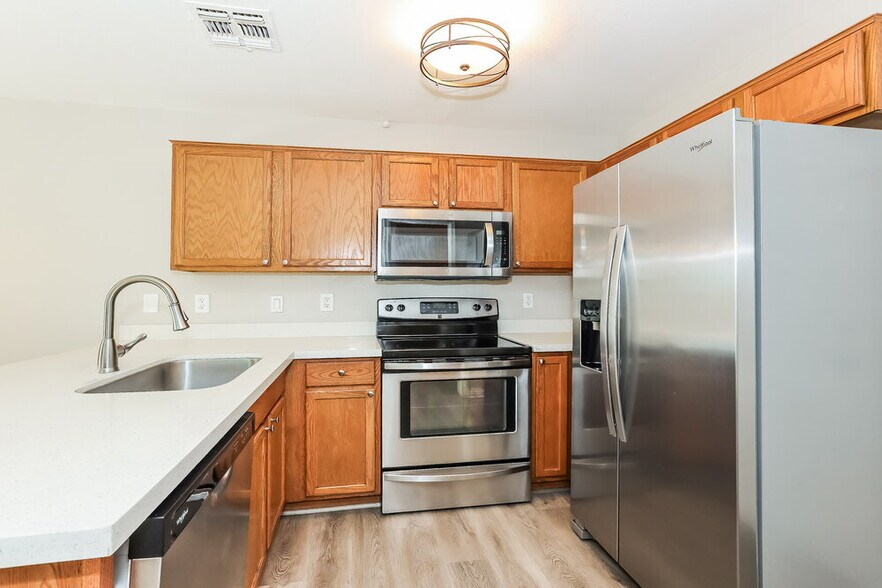 Building Photo - 10857 E Carol Ave