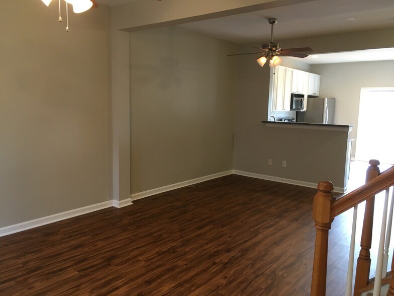 Building Photo - 5543 Crabtree Park Ct