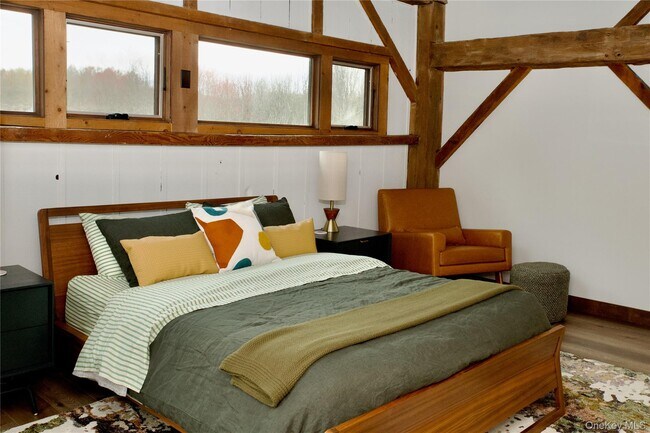 Building Photo - 107 Cold Spring Rd