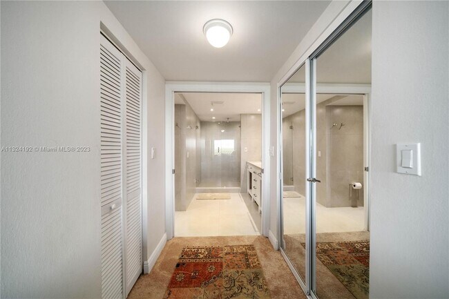 Building Photo - 155 Ocean Ln Dr