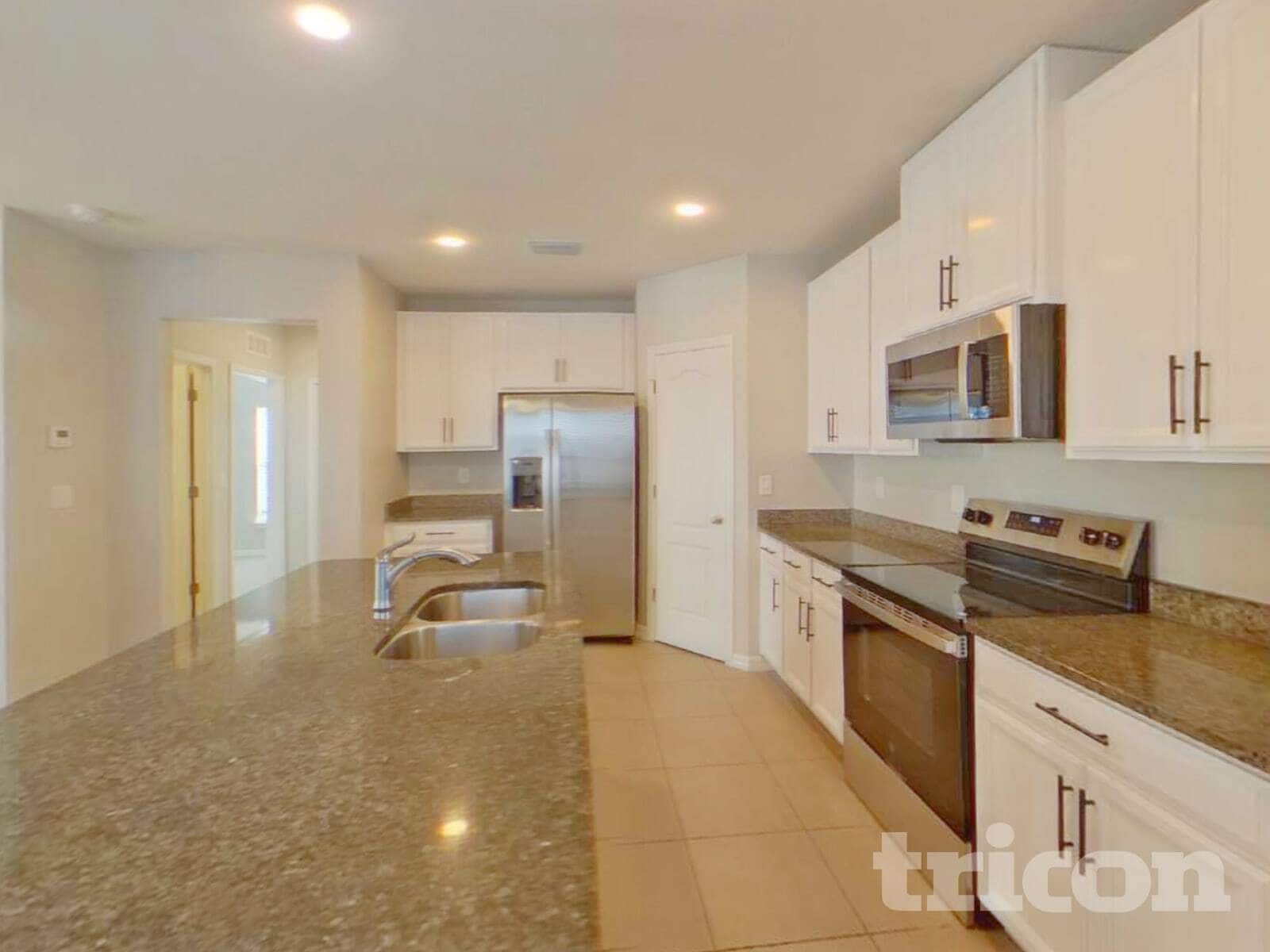 Building Photo - 11120 High Noon Trl