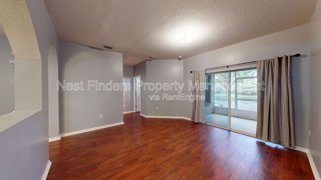Building Photo - 9744 Summer Grove Way W