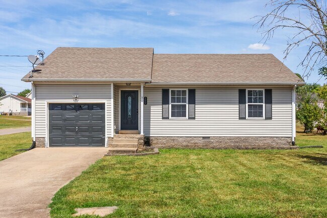 Building Photo - 100 Gleaves Ln