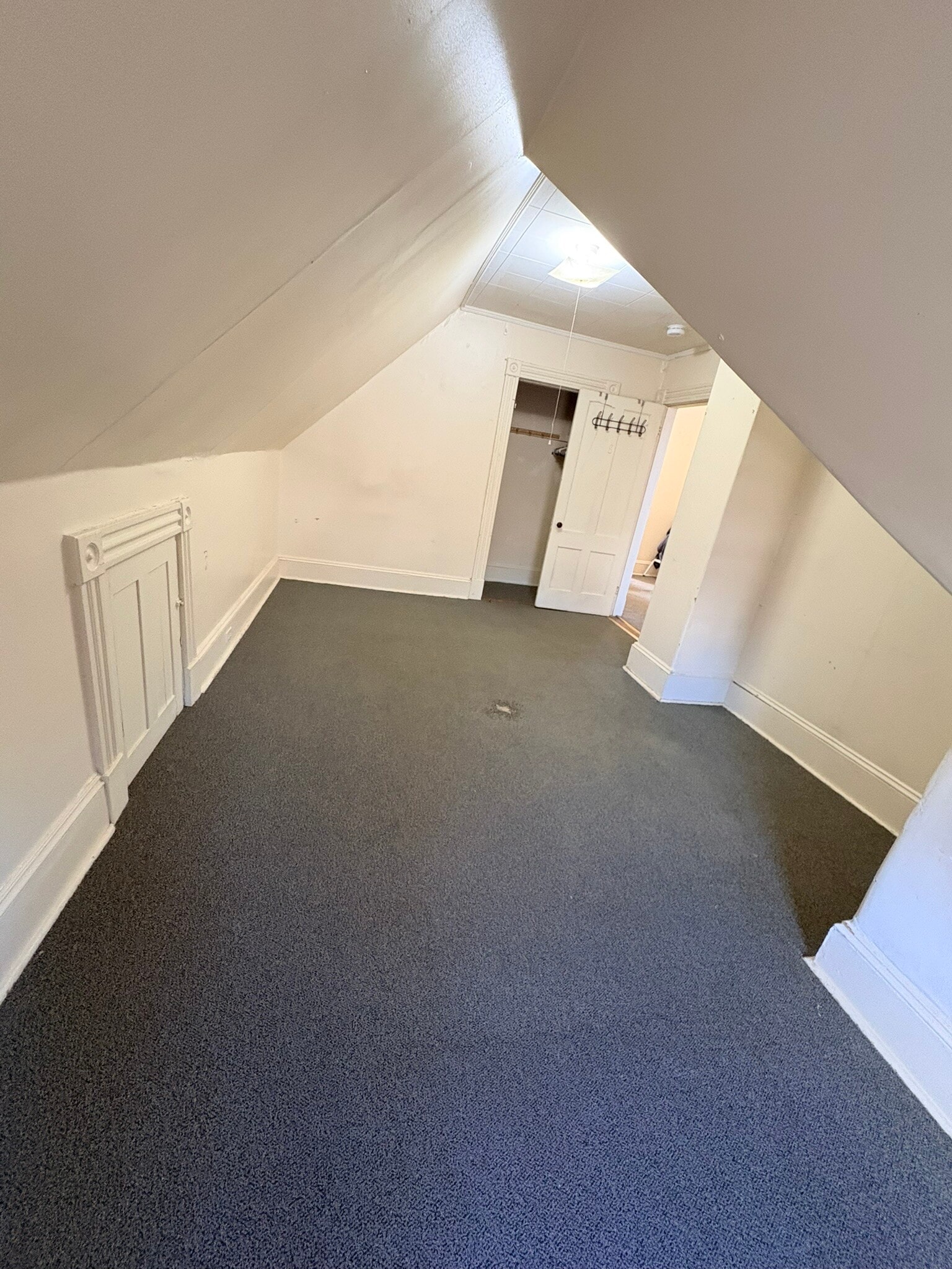 Building Photo - 55 Buell St