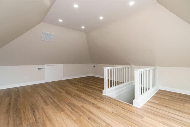 Building Photo - 348 E Morrill Ave
