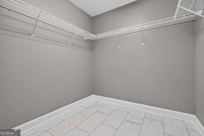 Building Photo - 153 Fitzroy Ln