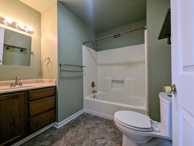 Building Photo - Discover Tranquil Living in Georgetown: A Cozy 2-Bedroom Retreat with All-Season Patio and Conven...