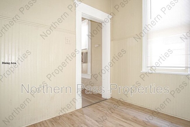 Building Photo - 1419 Wyoming Ave