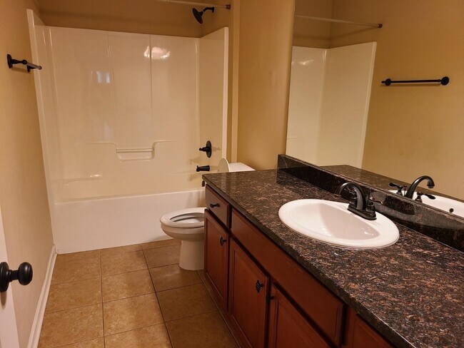 Building Photo - 7327 San Vista Dr