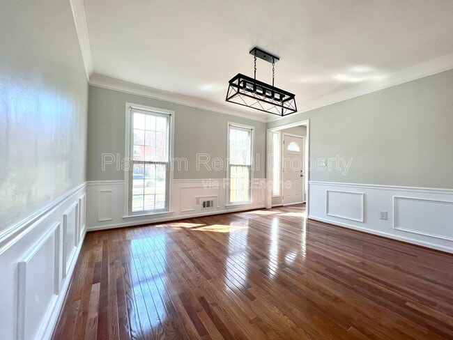 Building Photo - 3707 Rogers Cove