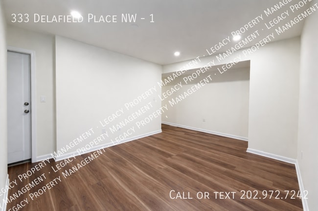 Building Photo - 333 Delafield Pl NW