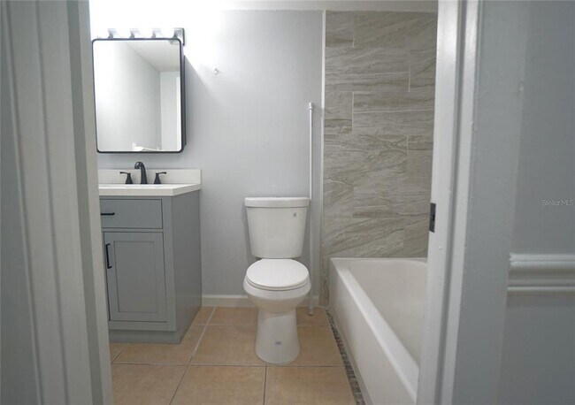 Building Photo - 6338 Newtown Cir