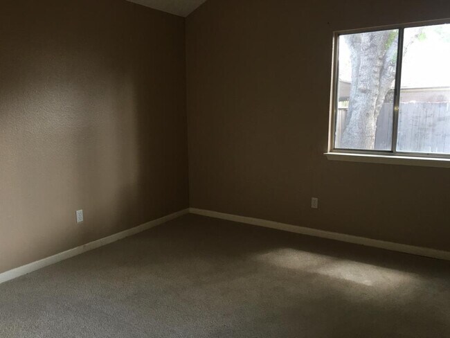 Building Photo - 2907 Waypark Dr