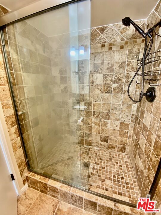 Building Photo - 6375 Green Valley Cir