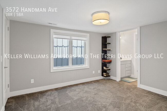 Building Photo - 3572 Handman Ave