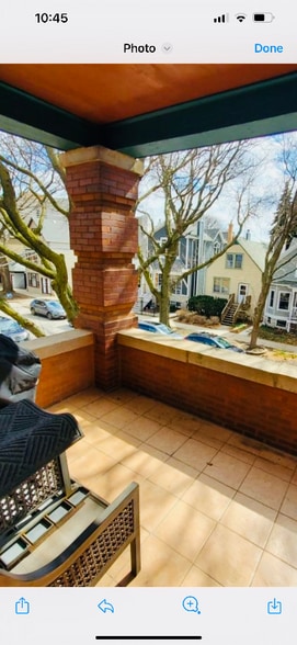 Building Photo - 2120 W Warner Ave