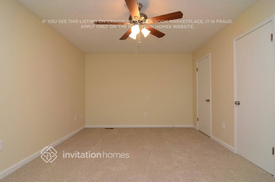 Building Photo - 6601 Valley Hill Dr