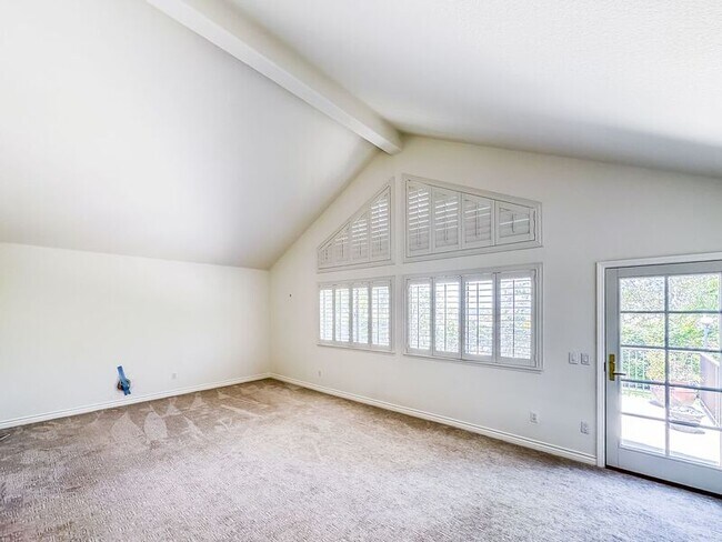 Building Photo - 32971 N Peak Dr