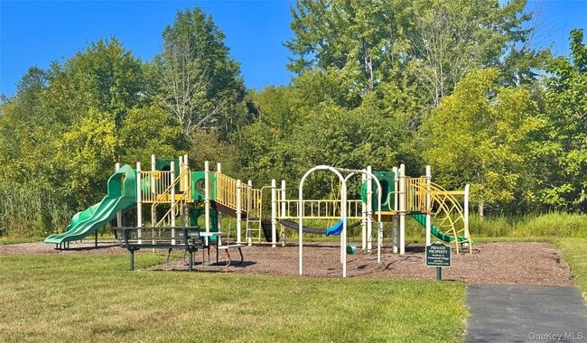 Building Photo - 206 Homestead Village Dr