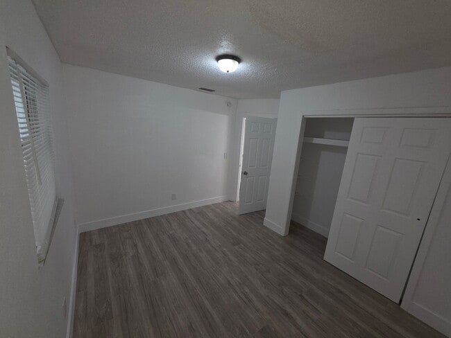 Building Photo - Broadway Apartments