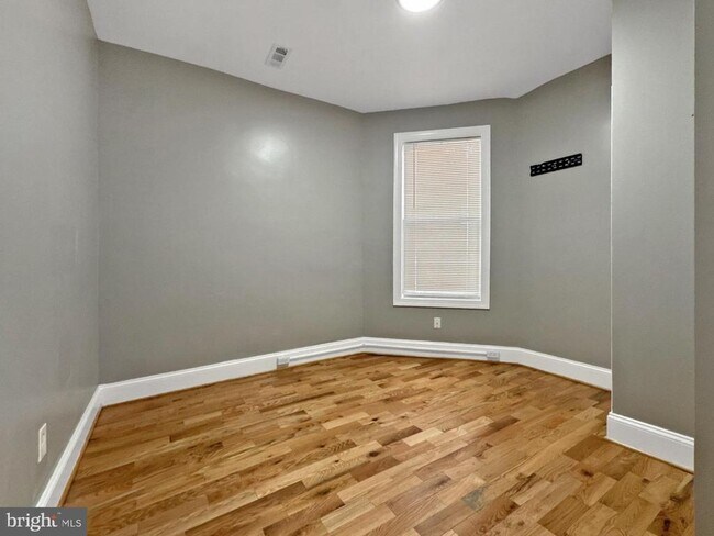 Building Photo - 2265 Reisterstown Rd