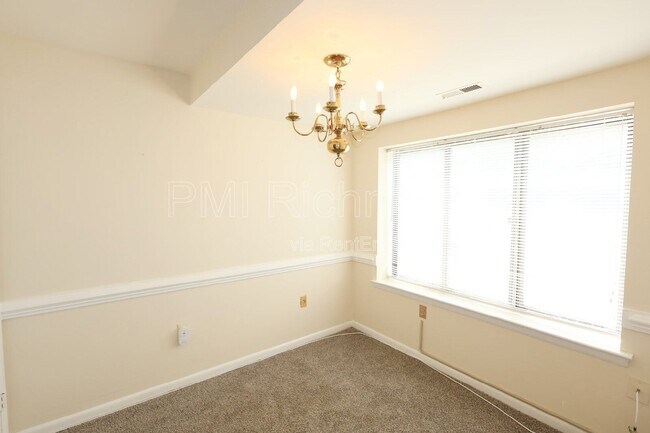 Building Photo - 1509 Thistle Rd