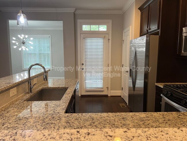 Building Photo - 2805 Plumfield Pl