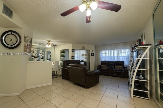 Building Photo - 12500 SW 5th Ct