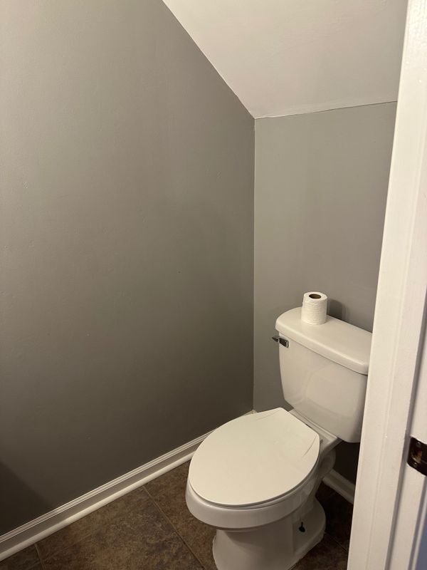 Building Photo - 8085 Creekwood Cir E