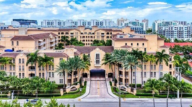 Building Photo - 3001 NE 185th St